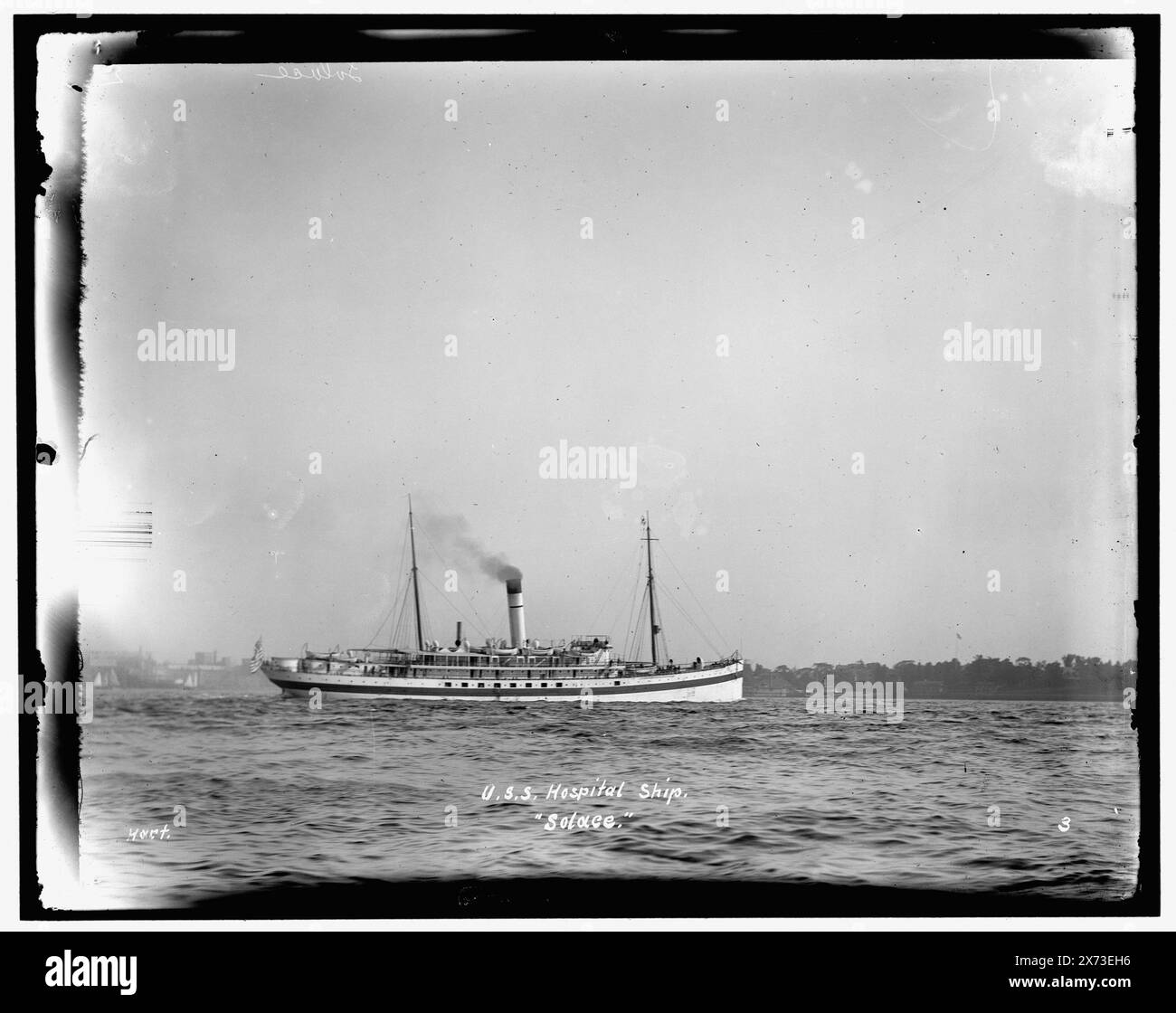 Navire hospitalier U.S.S. Solace, '3' et 'Hart' sur négatif., Detroit Publishing Co. No. 032336., Gift ; State Historical Society of Colorado ; 1949, Solace (Hospital ship) , Government Vessel, American. , Navires-hôpitaux. Banque D'Images