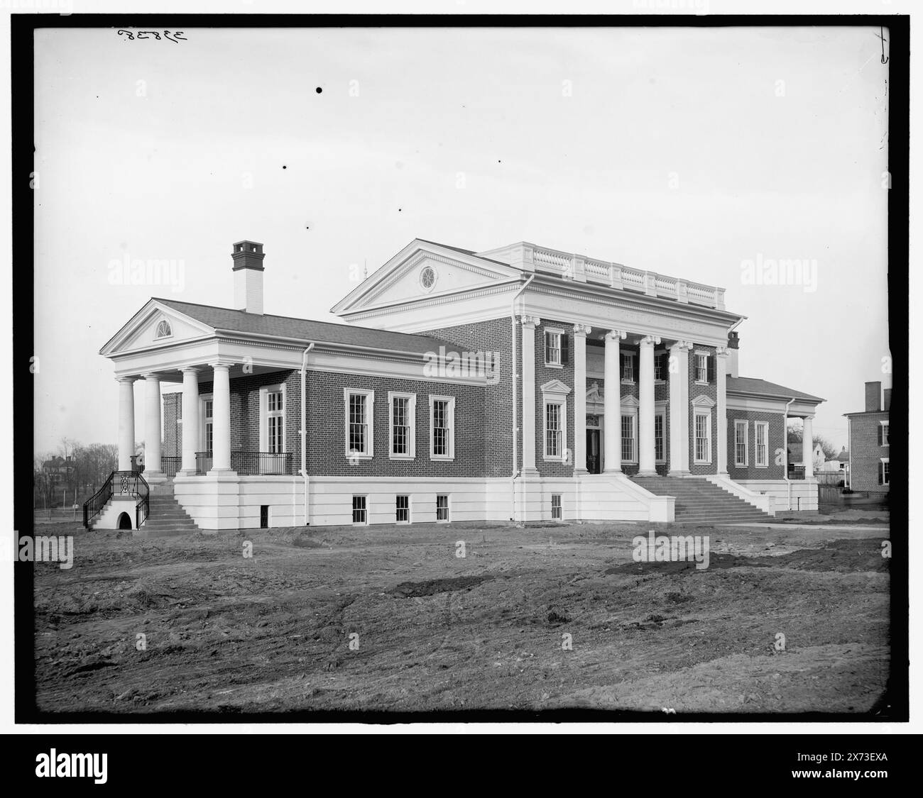Y.M.C.A. (Madison Hall), Charlottesville, Virginie, titre tiré de la veste., partie de l'Université de Virginie., '2655 G' sur négatif., Detroit Publishing Co. no. 033838., Gift ; State Historical Society of Colorado ; 1949, Organizations' Facilities. , Organismes de services publics. , Universités et collèges. , États-Unis, Virginie, Charlottesville. Banque D'Images