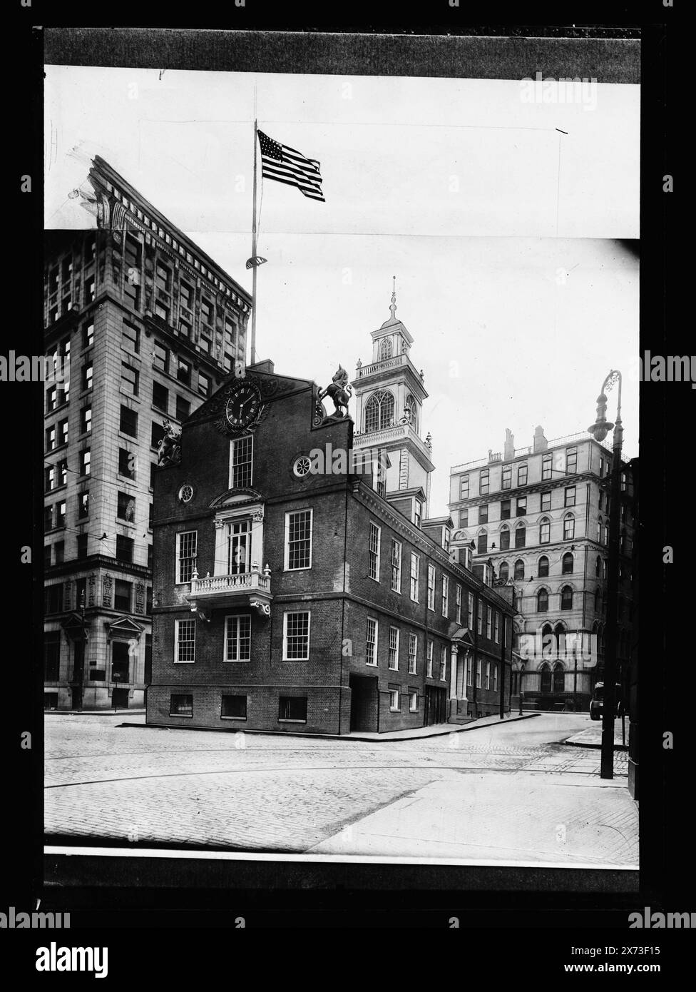 Old State House, Boston, Mass., titre conçu par Cataloger., No Detroit Publishing Co. no., cadeau ; State Historical Society of Colorado ; 1949, Capitols. , États-Unis, Massachusetts, Boston. Banque D'Images Old State House, Boston, Mass., titre conçu par Cataloger., No Detroit Publishing Co. no., cadeau ; State Historical Society of Colorado ; 1949, Capitols. , États-Unis, Massachusetts, Boston. Banque D'Images