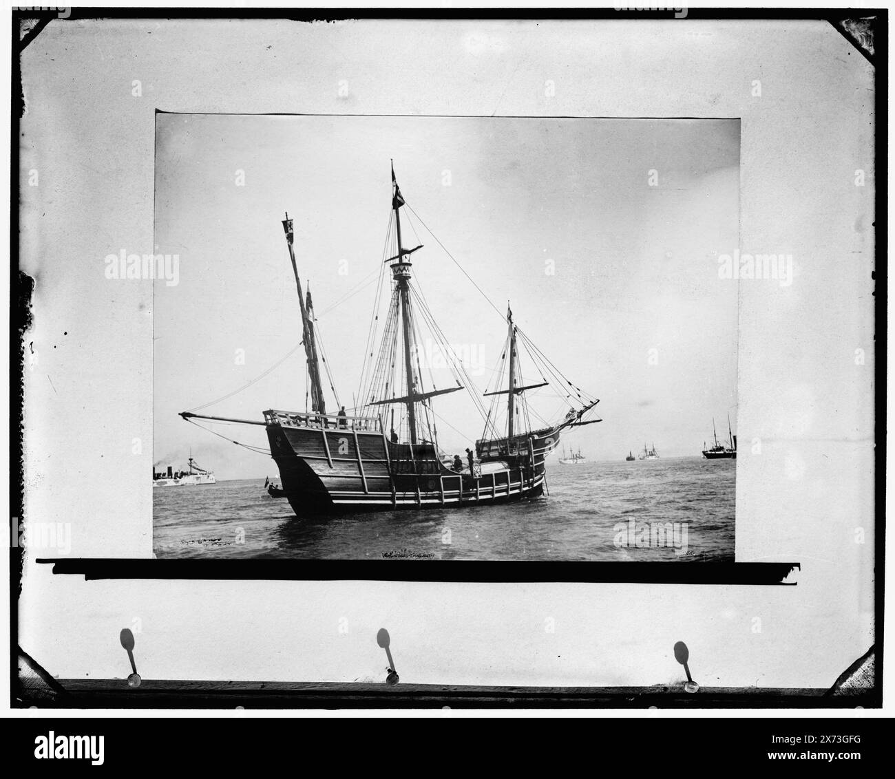 Pinta, Caravelle Columbus, titre de la veste., titre à Detroit, catalogue J (1901) : Caravelle espagnole Pinta, Broadside., 'Hart, N.Y.' et '239' sur négatif., Detroit Publishing Co. No. 021175., Gift ; State Historical Society of Colorado ; 1949, Pinta (Caravelle : Replica), Ships. Banque D'Images
