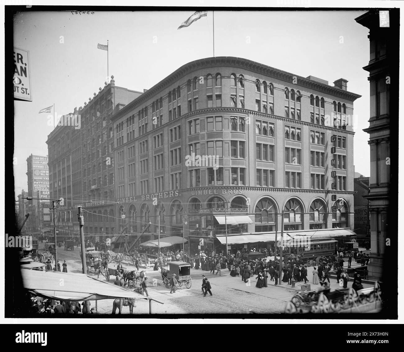 Gimbel Brothers Store, Philadelphie, Pa., titre tiré de la veste., '3912' sur le négatif., Detroit Publishing Co. no. 034787., Gift ; State Historical Society of Colorado ; 1949, Streets. , Grands magasins. , États-Unis, Pennsylvanie, Philadelphie. Banque D'Images