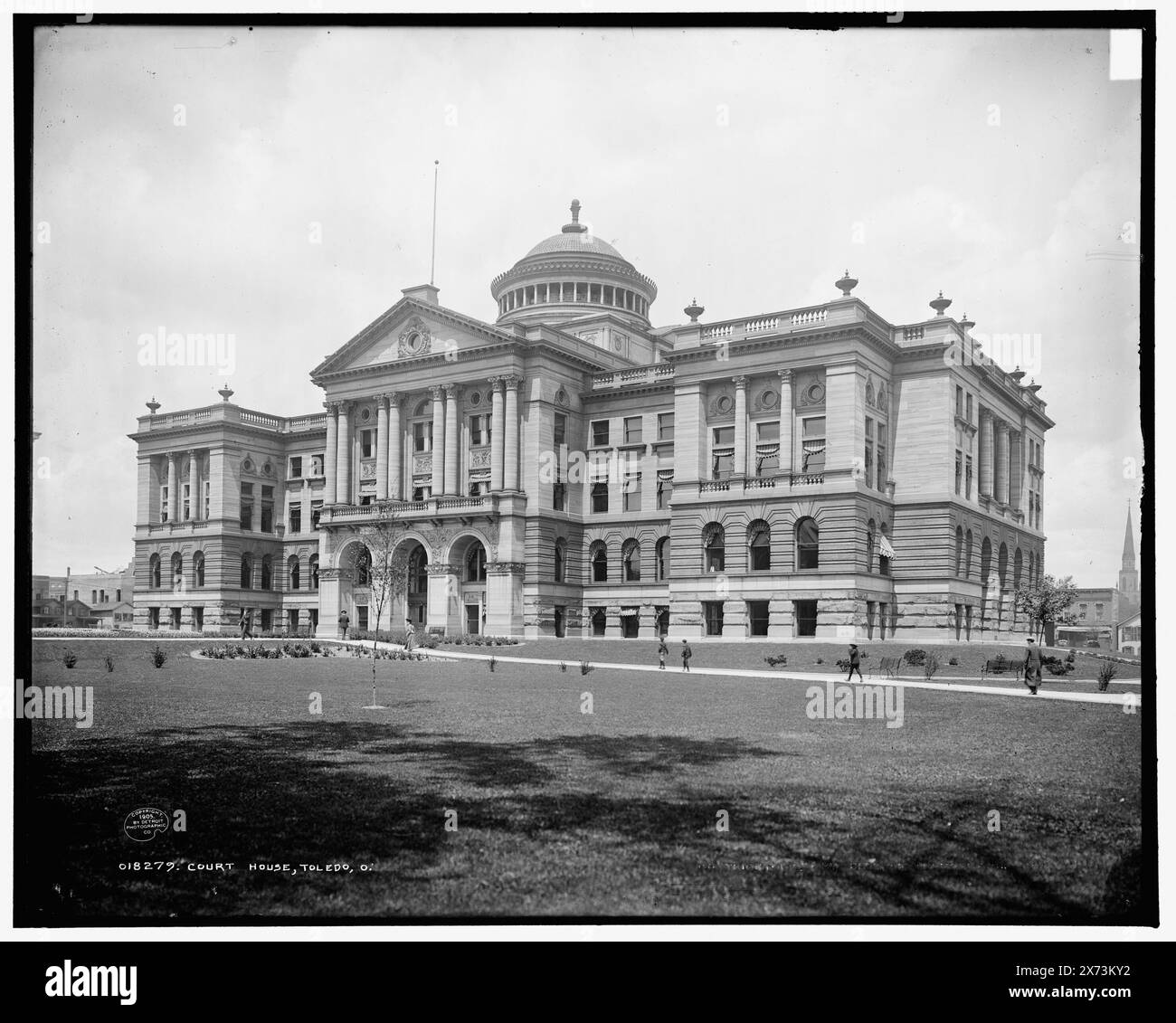 Court House, Toledo, Ohio, les négatifs sont des variantes proches., '2035 A' sur A négatif ; '2035 B' et 'dup' sur B négatif., Detroit Publishing Co. No. 018279., Gift ; State Historical Society of Colorado ; 1949, Courthouses. , États-Unis, Ohio, Toledo. Banque D'Images