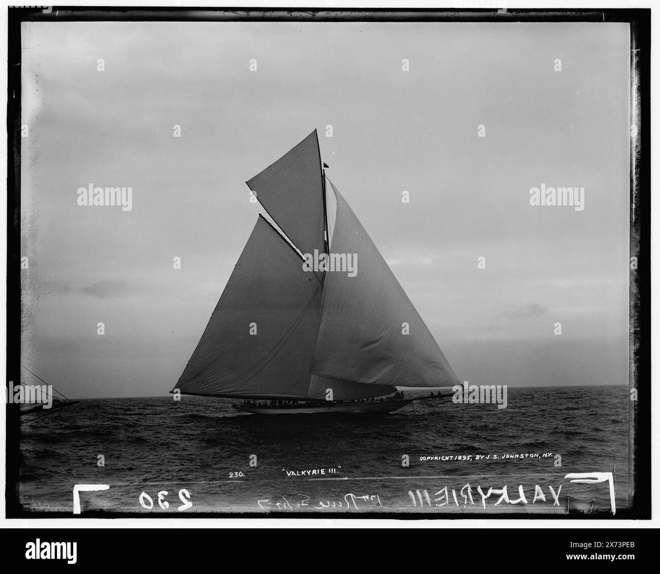 Valkyrie III, '230', '1st race', et 'Johnston' sur négatif., No Detroit Publishing Co. no., cadeau ; State Historical Society of Colorado ; 1949, Valkyrie III (Yacht), America's Cup races. , Yachts. , Régates. Banque D'Images