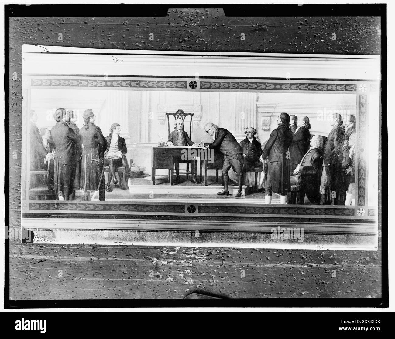 Franklin signant la Déclaration d'indépendance, titre basé sur le négatif D419-174., photographie d'un tableau de Charles Mills., Detroit Publishing Co. No. M 28060., Gift ; State Historical Society of Colorado ; 1949, Franklin, Benjamin, 1706-1790. , États-Unis., Déclaration d'indépendance. , Organes législatifs. , États-Unis, Pennsylvanie, Philadelphie. Banque D'Images