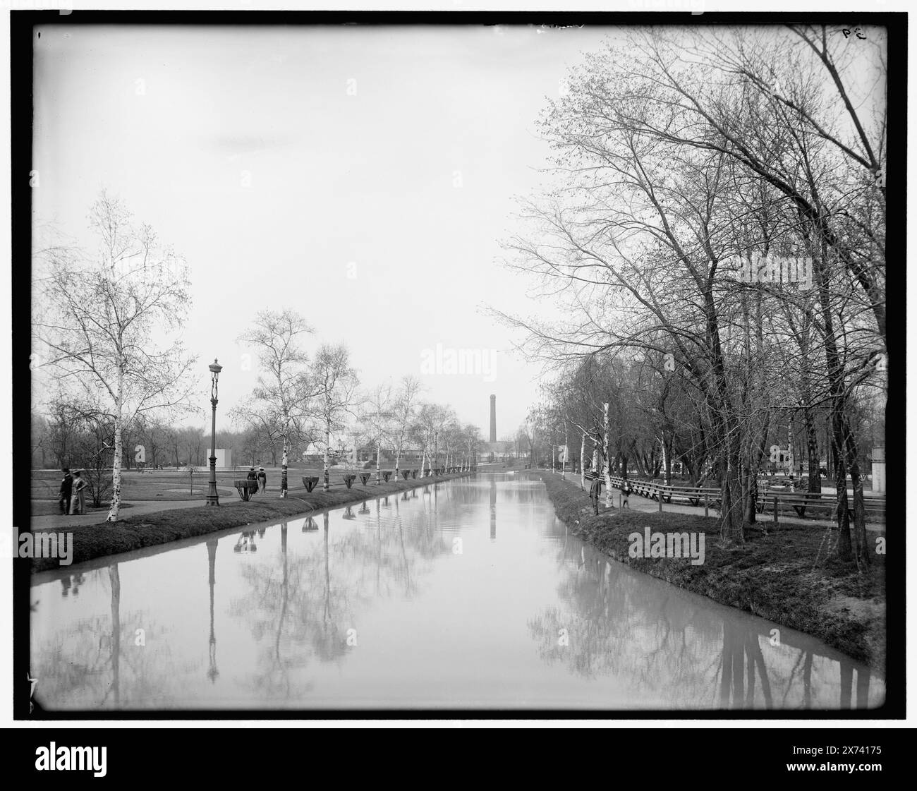 Chicago, Ill., The Lagoon, Lincoln Park, titre de veste., '39' sur négatif., Detroit Publishing Co. no. 32355., Gift ; State Historical Society of Colorado ; 1949, Parks. , Canaux. , États-Unis, Illinois, Chicago. Banque D'Images