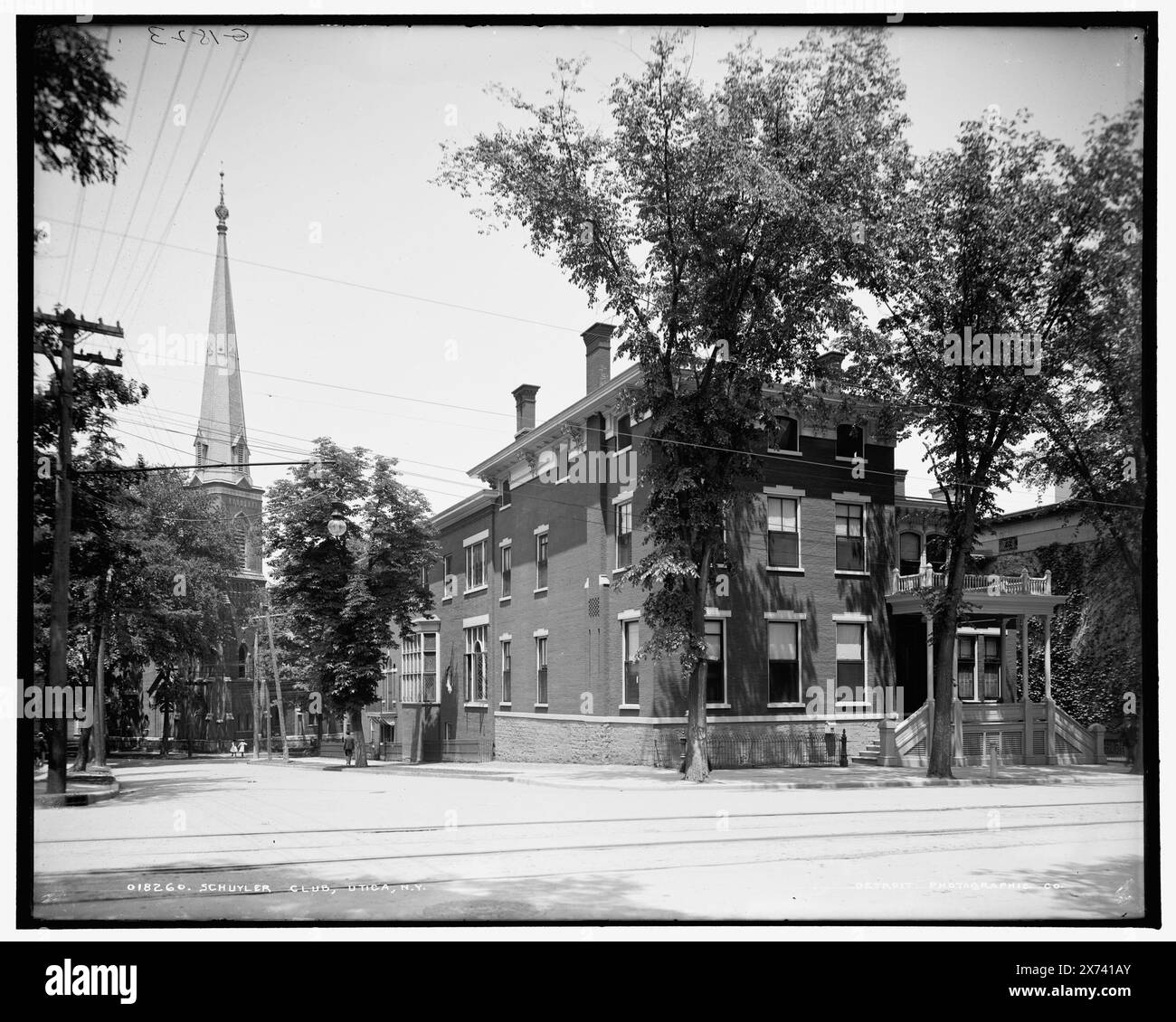 Schuyler Club, Utica, N.Y., date basée sur Detroit, catalogue P (1906)., 'G 1823' sur négatif., Detroit Publishing Co. No. 018260., Gift ; State Historical Society of Colorado ; 1949, Clubhouses. , Clubs. , États-Unis, New York (State), Utica. Banque D'Images