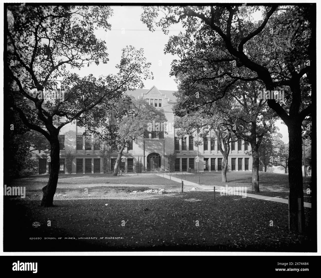 School of Mines, Université du Minnesota, 'G 4753' sur négatif., Detroit Publishing Co. No. 070597., Gift ; State Historical Society of Colorado ; 1949, Université du Minnesota. , Universités et collèges. , États-Unis, Minnesota, Minneapolis. Banque D'Images