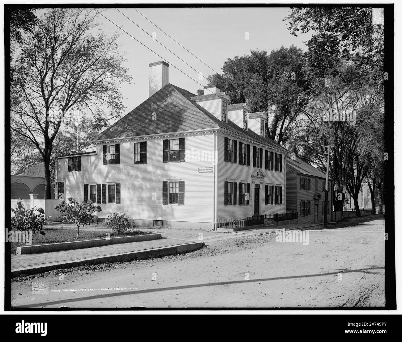 Wendell and Tibbetts Houses, Portsmouth, N.H., Jacob Wendell House à gauche., '3786' sur négatif., Detroit Publishing Co. No. 019855., Gift ; State Historical Society of Colorado ; 1949, Dwellings. , États-Unis, New Hampshire, Portsmouth. Banque D'Images