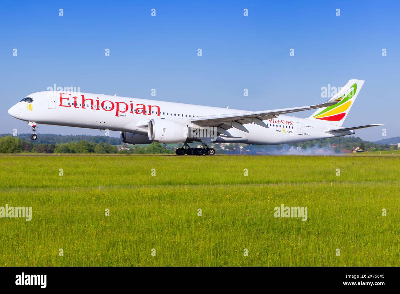 Zürich, 1er mai 2024 : Airbus A350, avions de ligne éthiopiens, à l'aéroport de Zürich Banque D'Images