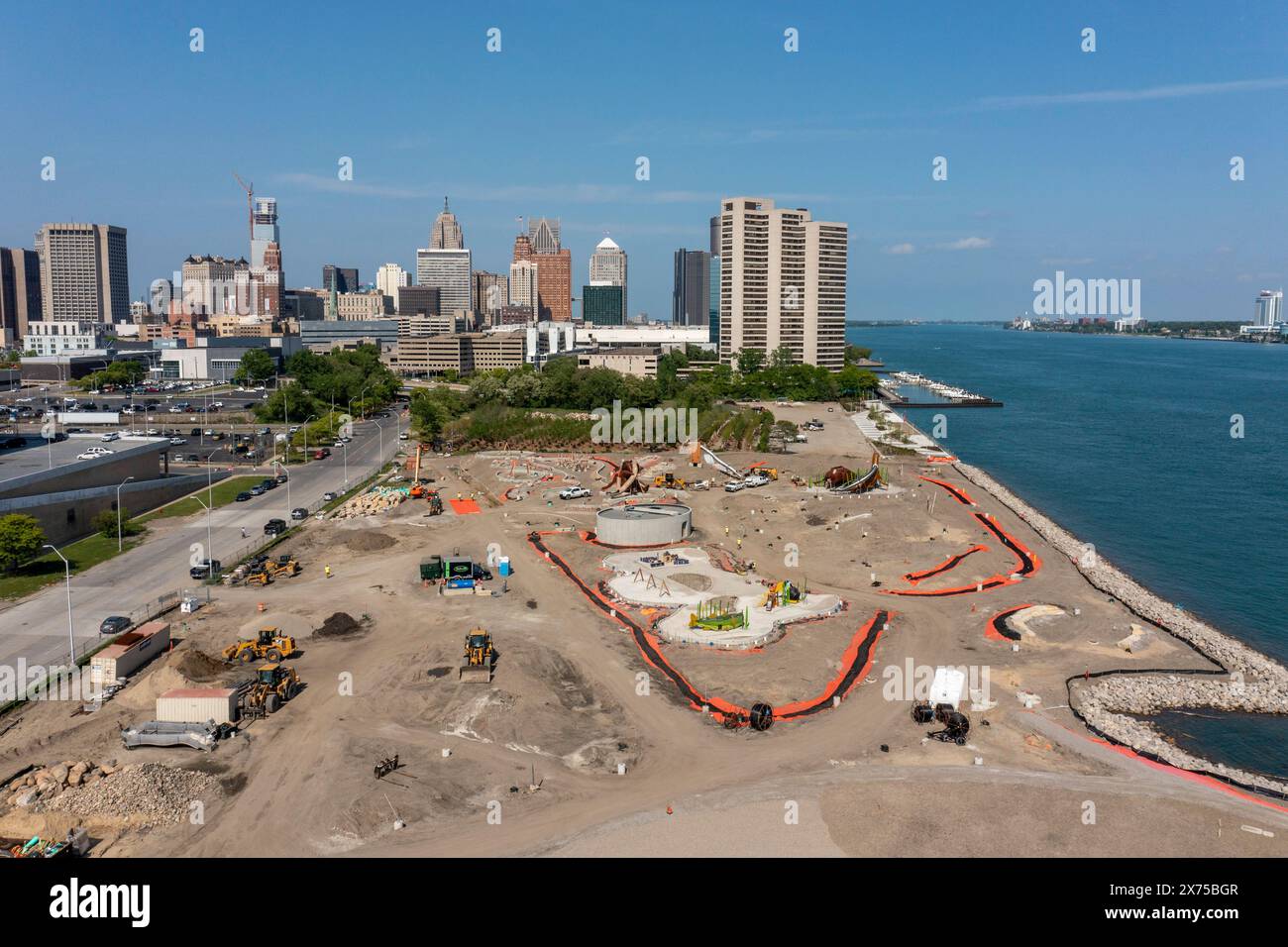 Detroit, Michigan - construction d'un nouveau parc sur la rive ouest de Detroit. Le parc du centenaire Ralph C. Wilson de 22 acres devrait ouvrir en 2 Banque D'Images