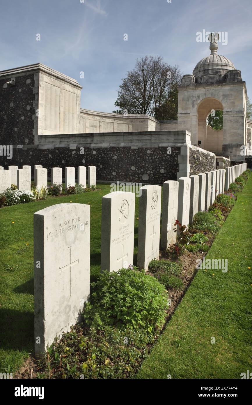 Tyne Cot British and Commonwealth World War 1 Cemetery, lieu de repos final de près de 12000 soldats, Zonnebeke, Belgique. Banque D'Images