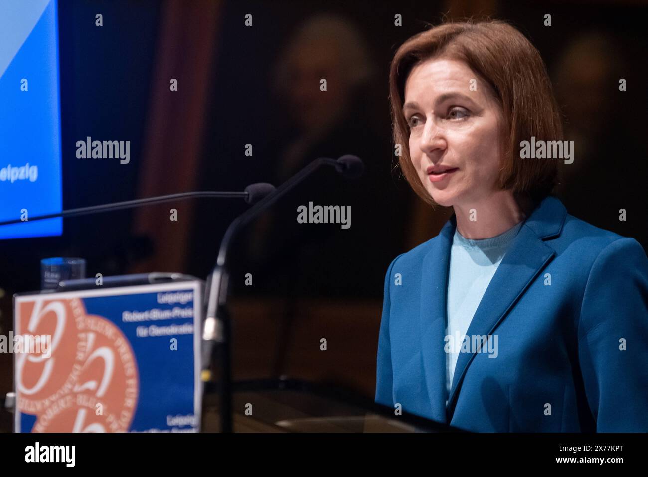 AM Samstag wurde der Robert-Blum-Preis für Demokratie an Maia Sandu, Präsidentin der Republik Moldau, verliehen. Der Preis, der mit 10,000 Euro dotiert ist, wird jährlich von der Stadt Leipzig in Erinnerung an den Revolutionär Robert Blum 1807-1848 vergeben. Blum War politisch und publizistisch von Leipzig aus tätig und trat während der Revolution 1848/49 für demokratische Rechte und gewaltfreie Veränderung der Gesellschaft ein. Preisverleihung Robert Blum Preis *** samedi, le Prix Robert Blum pour la démocratie a été décerné à Maia Sandu, Présidente de la République de Moldavie le prix, qui Banque D'Images