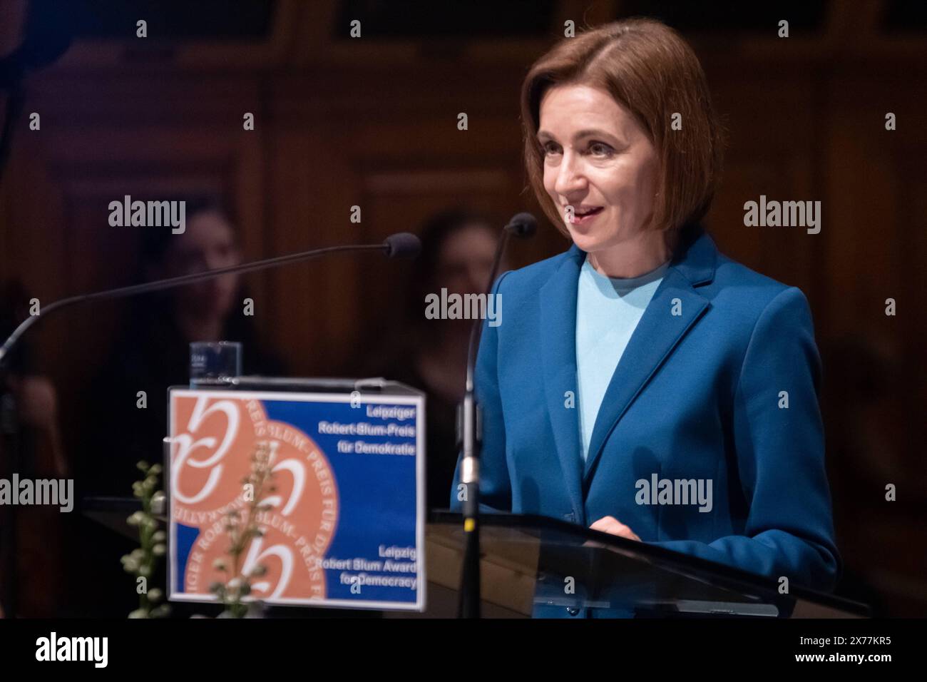 AM Samstag wurde der Robert-Blum-Preis für Demokratie an Maia Sandu, Präsidentin der Republik Moldau, verliehen. Der Preis, der mit 10,000 Euro dotiert ist, wird jährlich von der Stadt Leipzig in Erinnerung an den Revolutionär Robert Blum 1807-1848 vergeben. Blum War politisch und publizistisch von Leipzig aus tätig und trat während der Revolution 1848/49 für demokratische Rechte und gewaltfreie Veränderung der Gesellschaft ein. Preisverleihung Robert Blum Preis *** samedi, le Prix Robert Blum pour la démocratie a été décerné à Maia Sandu, Présidente de la République de Moldavie le prix, qui Banque D'Images