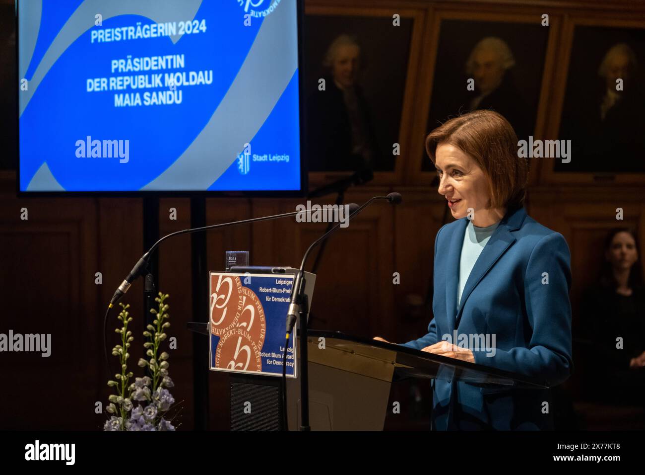 AM Samstag wurde der Robert-Blum-Preis für Demokratie an Maia Sandu, Präsidentin der Republik Moldau, verliehen. Der Preis, der mit 10,000 Euro dotiert ist, wird jährlich von der Stadt Leipzig in Erinnerung an den Revolutionär Robert Blum 1807-1848 vergeben. Blum War politisch und publizistisch von Leipzig aus tätig und trat während der Revolution 1848/49 für demokratische Rechte und gewaltfreie Veränderung der Gesellschaft ein. Preisverleihung Robert Blum Preis *** samedi, le Prix Robert Blum pour la démocratie a été décerné à Maia Sandu, Présidente de la République de Moldavie le prix, qui Banque D'Images