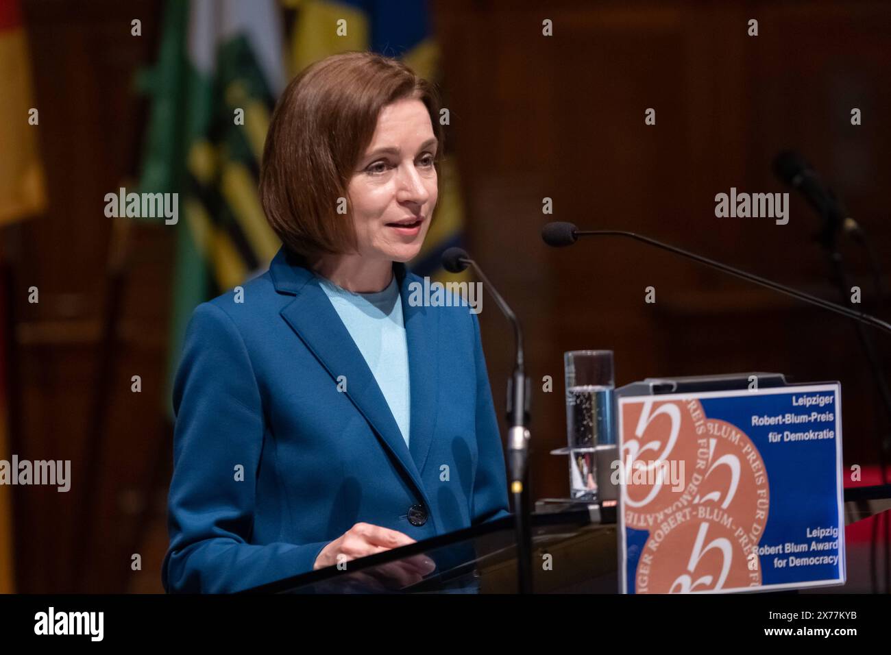 AM Samstag wurde der Robert-Blum-Preis für Demokratie an Maia Sandu, Präsidentin der Republik Moldau, verliehen. Der Preis, der mit 10,000 Euro dotiert ist, wird jährlich von der Stadt Leipzig in Erinnerung an den Revolutionär Robert Blum 1807-1848 vergeben. Blum War politisch und publizistisch von Leipzig aus tätig und trat während der Revolution 1848/49 für demokratische Rechte und gewaltfreie Veränderung der Gesellschaft ein. Preisverleihung Robert Blum Preis *** samedi, le Prix Robert Blum pour la démocratie a été décerné à Maia Sandu, Présidente de la République de Moldavie le prix, qui Banque D'Images