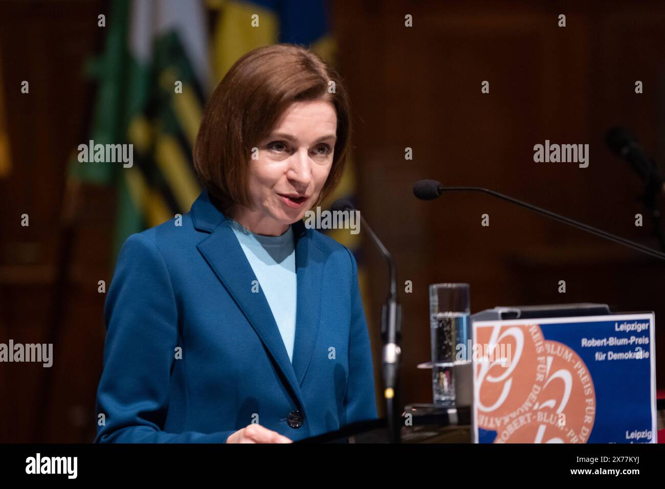 AM Samstag wurde der Robert-Blum-Preis für Demokratie an Maia Sandu, Präsidentin der Republik Moldau, verliehen. Der Preis, der mit 10,000 Euro dotiert ist, wird jährlich von der Stadt Leipzig in Erinnerung an den Revolutionär Robert Blum 1807-1848 vergeben. Blum War politisch und publizistisch von Leipzig aus tätig und trat während der Revolution 1848/49 für demokratische Rechte und gewaltfreie Veränderung der Gesellschaft ein. Preisverleihung Robert Blum Preis *** samedi, le Prix Robert Blum pour la démocratie a été décerné à Maia Sandu, Présidente de la République de Moldavie le prix, qui Banque D'Images
