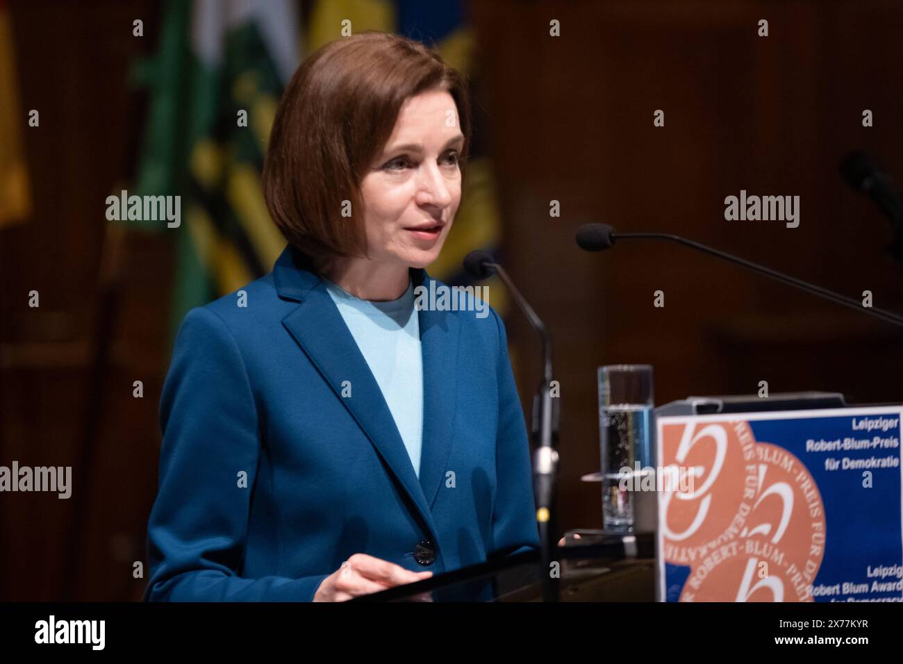 AM Samstag wurde der Robert-Blum-Preis für Demokratie an Maia Sandu, Präsidentin der Republik Moldau, verliehen. Der Preis, der mit 10,000 Euro dotiert ist, wird jährlich von der Stadt Leipzig in Erinnerung an den Revolutionär Robert Blum 1807-1848 vergeben. Blum War politisch und publizistisch von Leipzig aus tätig und trat während der Revolution 1848/49 für demokratische Rechte und gewaltfreie Veränderung der Gesellschaft ein. Preisverleihung Robert Blum Preis *** samedi, le Prix Robert Blum pour la démocratie a été décerné à Maia Sandu, Présidente de la République de Moldavie le prix, qui Banque D'Images
