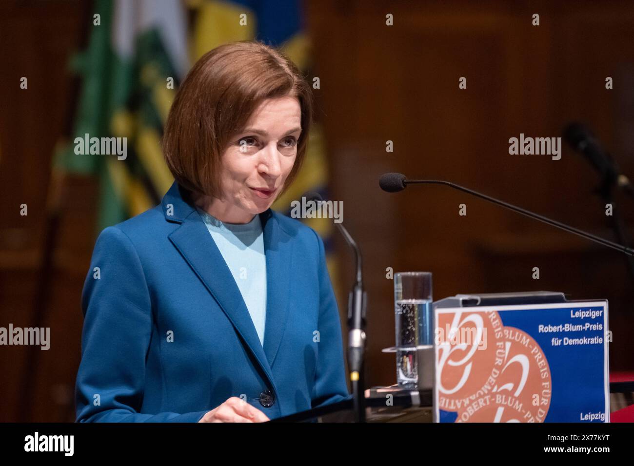 AM Samstag wurde der Robert-Blum-Preis für Demokratie an Maia Sandu, Präsidentin der Republik Moldau, verliehen. Der Preis, der mit 10,000 Euro dotiert ist, wird jährlich von der Stadt Leipzig in Erinnerung an den Revolutionär Robert Blum 1807-1848 vergeben. Blum War politisch und publizistisch von Leipzig aus tätig und trat während der Revolution 1848/49 für demokratische Rechte und gewaltfreie Veränderung der Gesellschaft ein. Preisverleihung Robert Blum Preis *** samedi, le Prix Robert Blum pour la démocratie a été décerné à Maia Sandu, Présidente de la République de Moldavie le prix, qui Banque D'Images