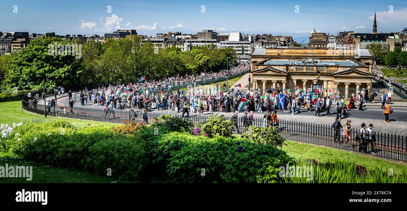 Édimbourg, Écosse. 18 mai 2024. Les manifestants se rassemblent au pont de Waverley dans le cadre de la Marche nationale pour la Palestine. La manifestation a été organisée par la Scottish Palestine Solidarity Campaign. Banque D'Images