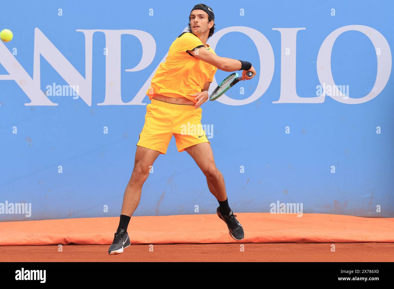 Turin, Italie. 18 mai 2024. Lorenzo Musetti (Italie) pendant le match contre Felipe Meligeni Alves (Brésil) pendant 2024 Piemonte Open Intesa San Paolo, International Tennis match à Turin, Italie, 18 mai 2024 crédit : Agence photo indépendante/Alamy Live News Banque D'Images