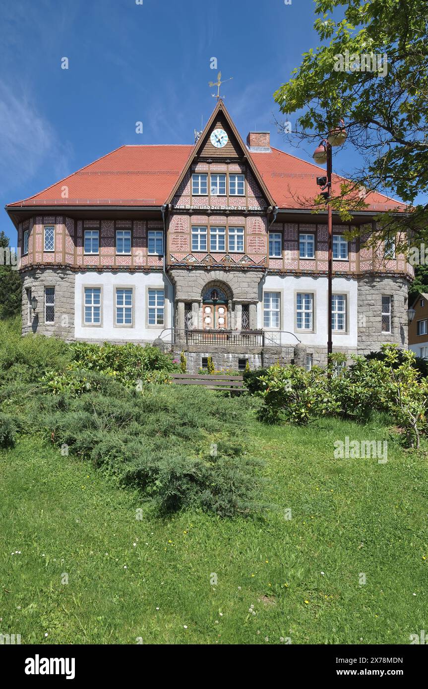 Hôtel de ville historique dans la station de santé climatique de Schierke, district de Wernigerode, montagnes du Harz, Saxe-Anhalt, Allemagne Banque D'Images