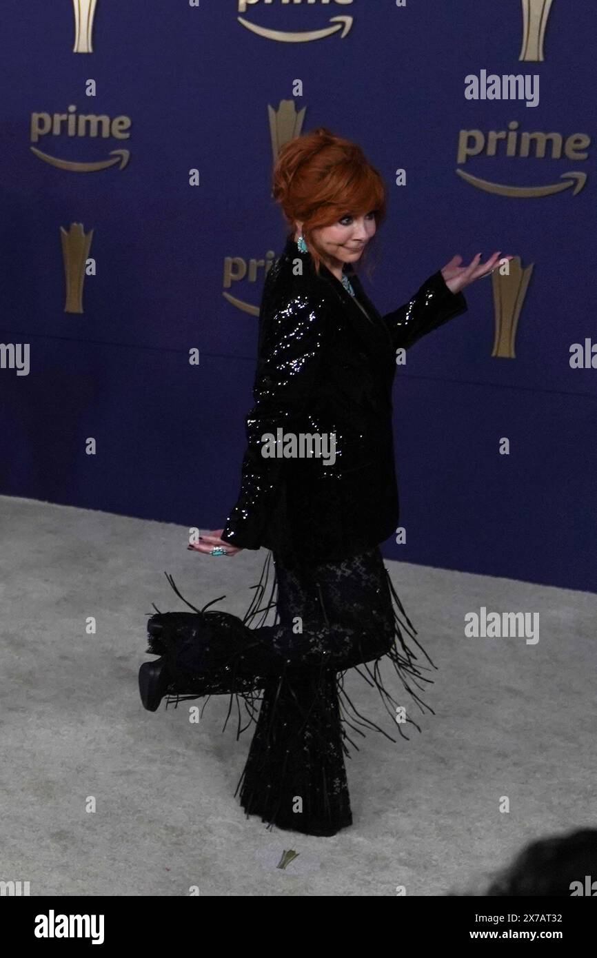 Frisco, États-Unis. 16 mai 2024. Reba McEntire assiste au tapis rouge de la 59e cérémonie des Academy of Country Music Awards à l’hôtel Omni Frisco au Star de Frisco, aux États-Unis, le 16 mai 2024. (Photo de Javier Vicencio/Eyepix Group) (photo de Eyepix/NurPhoto) crédit : NurPhoto SRL/Alamy Live News Banque D'Images