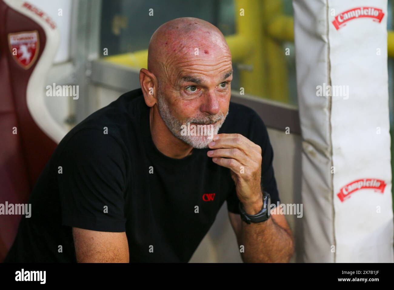 Stefano Pioli, entraîneur-chef de l'AC Milan, lors du match de Serie A entre le Torino FC et l'AC Milan le 18 mai 2024 au stade olympique Grande Torino à Tur Banque D'Images