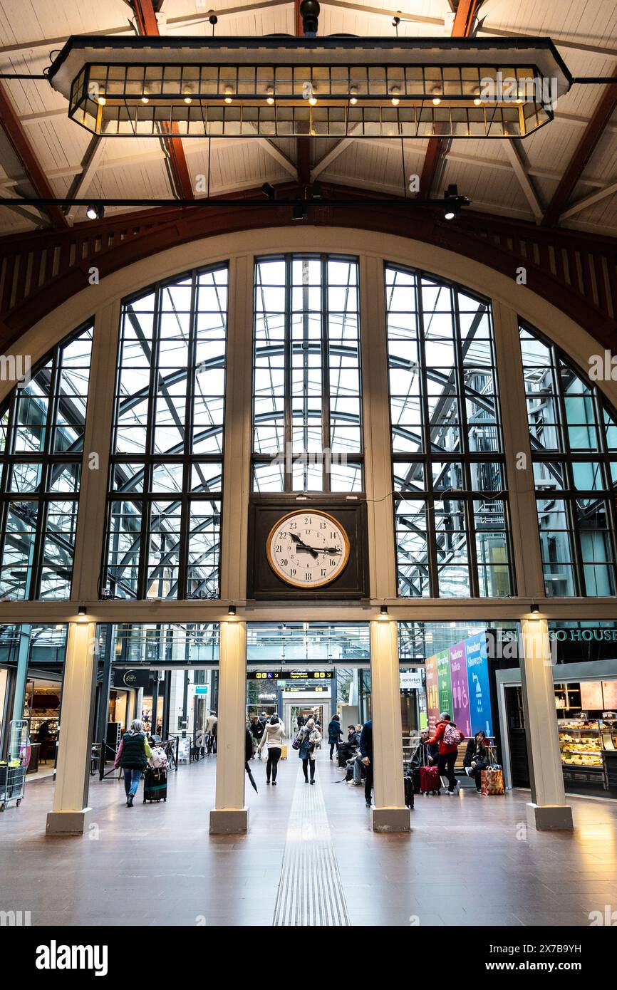 Intérieur de la gare centrale de Gothenburg, Gothenburg, Suède Banque D'Images