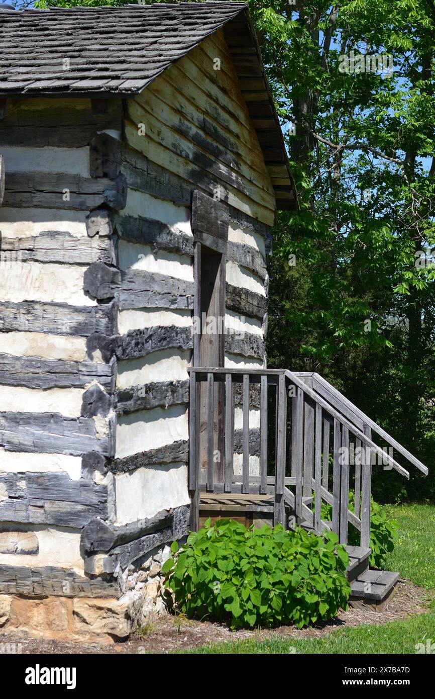 Maison en rondins située dans Danial Boone Homestead Banque D'Images