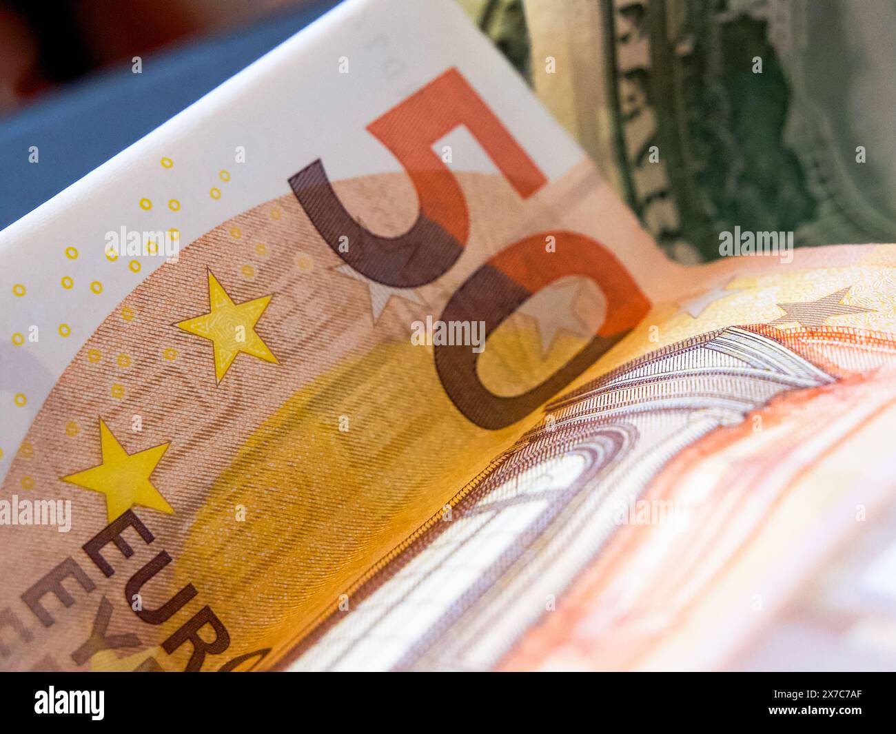 Concept financier. Euro et dollar côte à côte, symbolisant le commerce international et l'économie. Banque D'Images