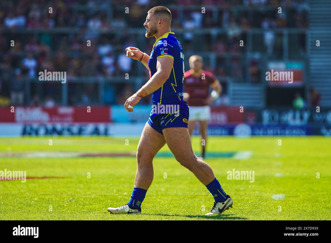 St Helens, Merseyside, Royaume-Uni. 19 mai 2024. Betfred Challenge Cup Rugby : Huddersfield Giants vs Warrington Wolves au Totally Wicked Stadium. DANNY WALKER criant à ses coéquipiers. Crédit James Giblin Photography/Alamy Live News. Banque D'Images