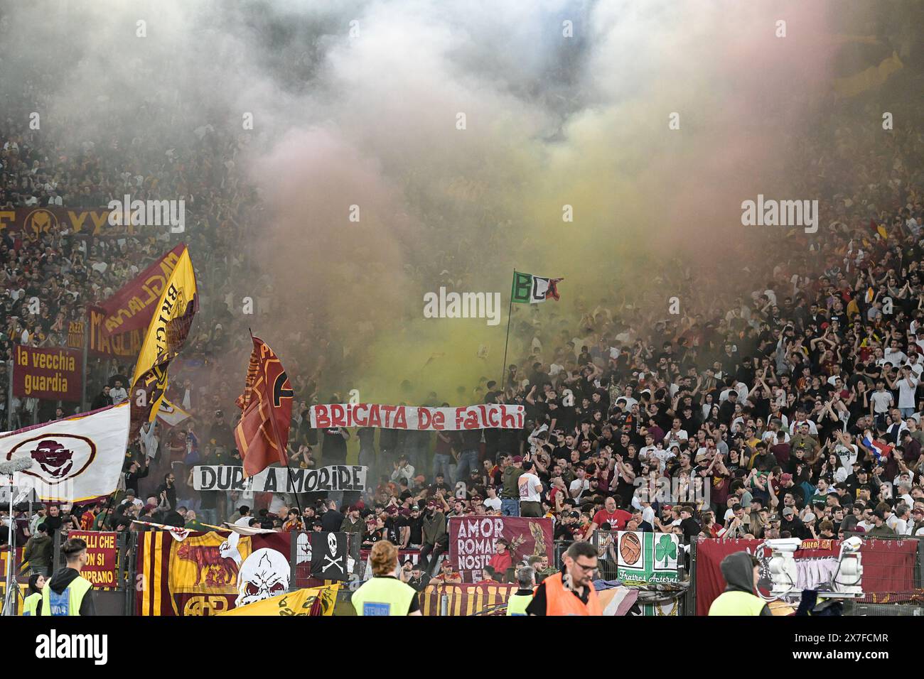 Rome, Italie. 19 mai 2024, Stadio Olimpico, Roma, Italie ; Serie A Football; Roma versus Gênes ; Roma’s supporters Credit : Roberto Ramaccia/Alamy Live News Banque D'Images