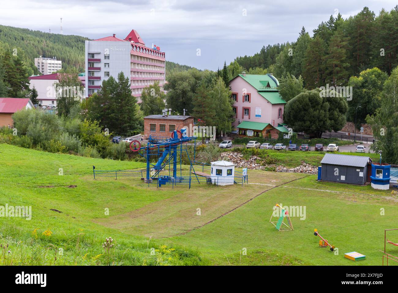 Belokurikha, Russie - 19 août 2022 : station de téléphérique inférieure de la station balnéaire de Belokurikha Banque D'Images