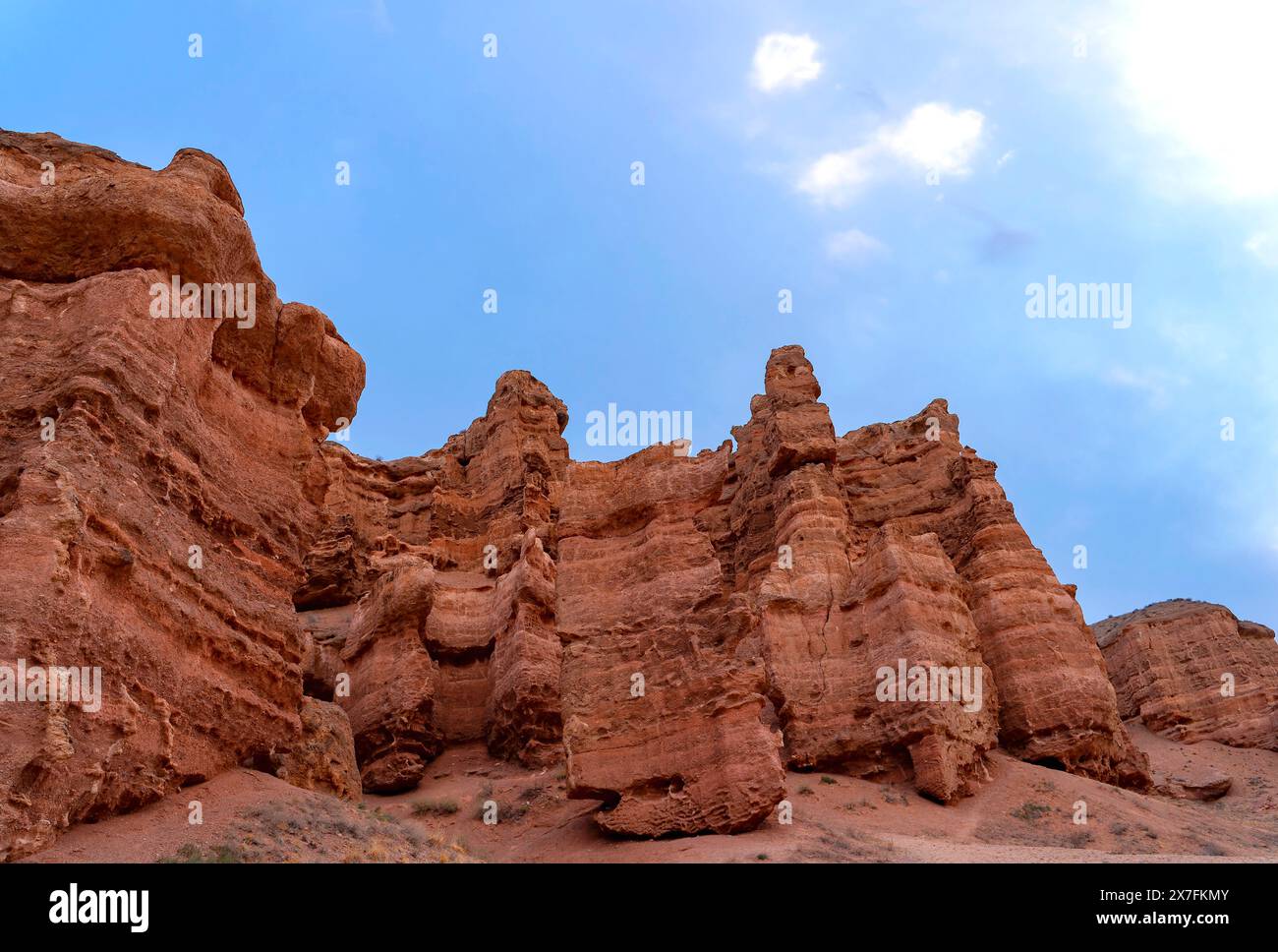 Des rochers étonnants du canyon de Charyn près de la ville d'Almaty, Kazakhstan. Banque D'Images