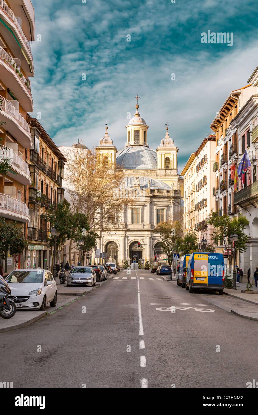 Madrid, Espagne - 16 FÉVRIER 2022 : la basilique royale de Saint François la Grande basilique de San Francisco el Grande est une église catholique romaine du Th Banque D'Images
