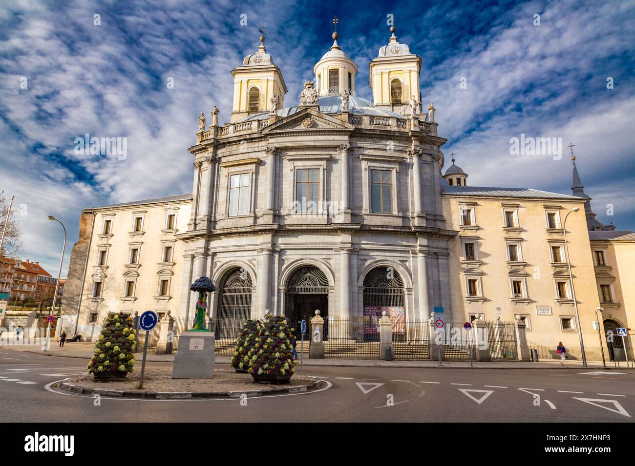 Madrid, Espagne - 16 FÉVRIER 2022 : la basilique royale de Saint François la Grande basilique de San Francisco el Grande est une église catholique romaine du Th Banque D'Images