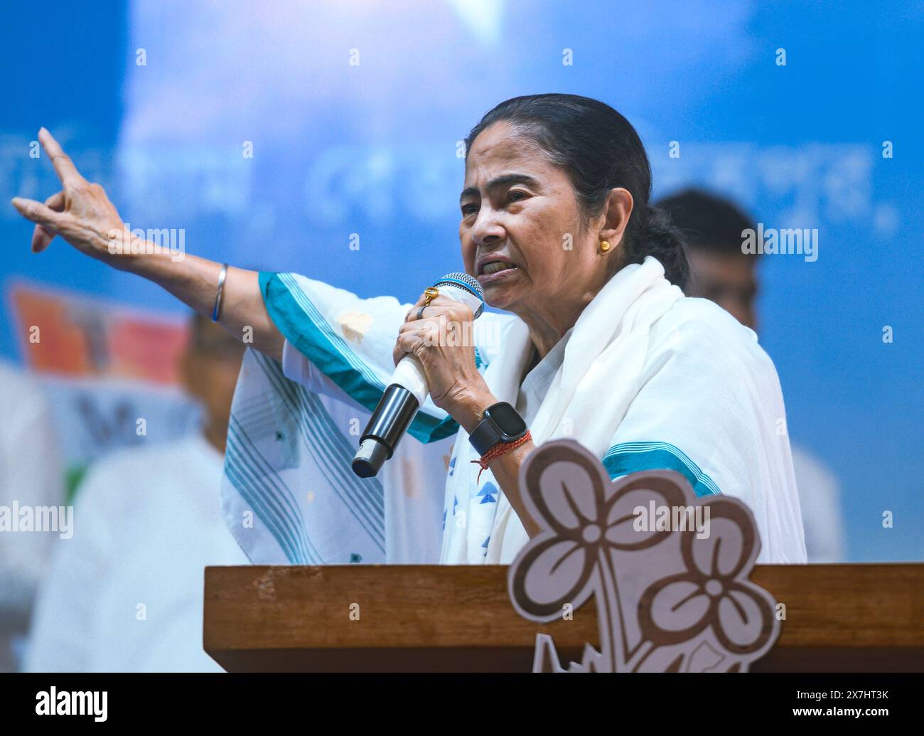 Mamata Banerjee, ministre en chef du Bengale occidental, est la seule femme ministre en chef en Inde à l'heure actuelle. Elle est également la chef du parti Trinamool Congress (TMC) qui a servi deux fois comme ministre des chemins de fer et plusieurs fois comme ministre du Cabinet de l'Union. Le cm est vu parler lors d'une réunion publique lors d'un rassemblement de campagne électorale en soutien au député indien Mahua Moitra au stade Harichand Guruchand. Tehatta, Bengale occidental. Inde. Banque D'Images