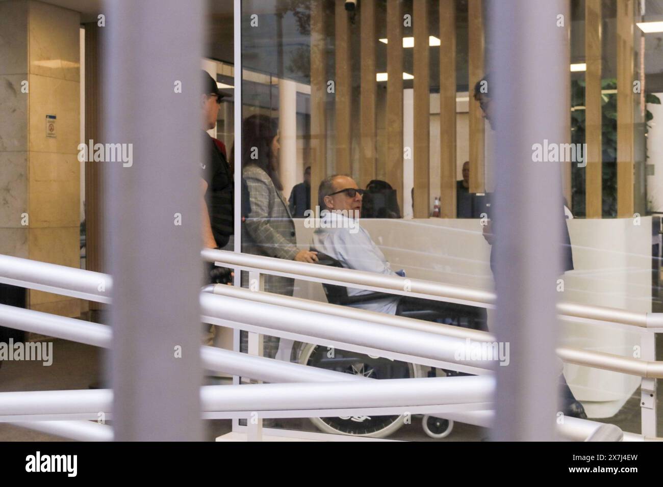 Rio de Janeiro, Brésil. 20 mai 2024. L’ancien gouverneur de Rio de Janeiro, Sérgio Cabral, a comparu en fauteuil roulant, en début d’après-midi de ce lundi (20), devant le tribunal fédéral, pour faire sa première déclaration après sa sortie de prison. Crédit : Carlos Elias Junior/FotoArena/Alamy Live News Banque D'Images