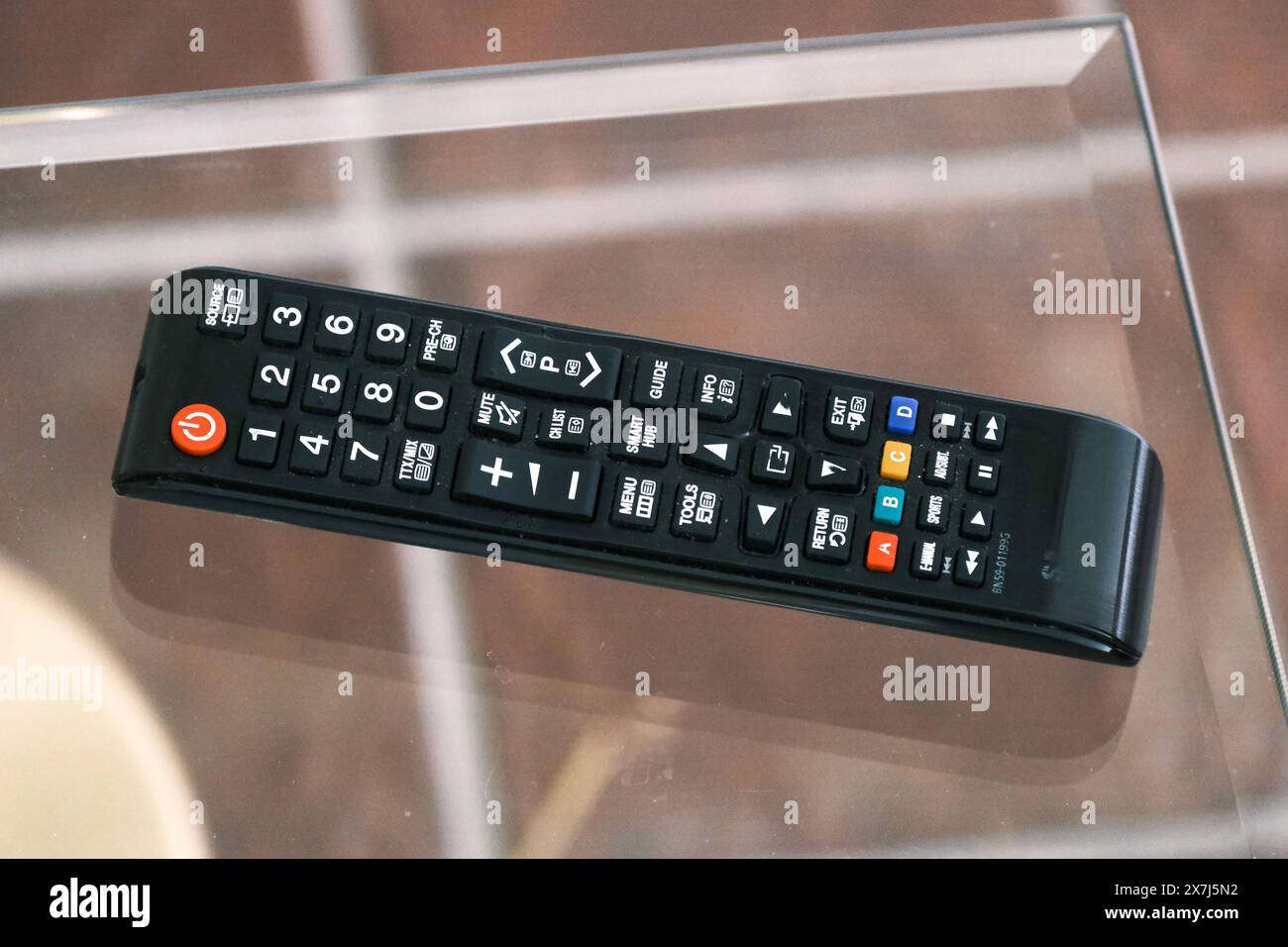 Dormagen 20.05.2024 Mietnebenkostenprivileg Nebenkostenprivileg Kabelfernsehen Mietersache Mietnebenkosten Vermieter Kabelgebühren Kabel-TV Übergangsfrist Mehrfamilienhaus Hauseigentümer Kabelkosten Betriebskostenabrechnung Kabelgebühren Fernsehempfangsart Schwarznutzung Fernsehanschluss Sammelanschluss Kabelalternativen DVB-T2 HD IPTV VDSL-streaming Satellitenfernsehen TKG-Novelle Vodafone Kabelanschluss Kabeldose TV-Fernbedienung Dormagen Nordrhein-Westfalen Deutschland *** Dormagen 20 05 2024 ancillaire coût de location privilège coût accessoire privilège télévision par câble question accessoire Banque D'Images