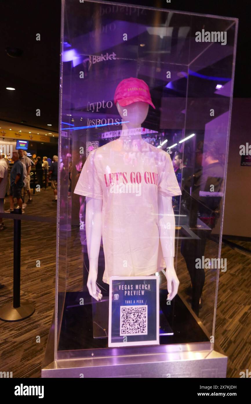 Las Vegas, Nevada, USA 15 mai 2024 chanteuse Shania Twain venez sur Vegas Residency Merch au concert au Bakkt Theater au Planet Hollywood Hotel & Casino le 15 mai 2024 à Las Vegas, Nevada, USA. Photo de Barry King/Alamy Stock photo Banque D'Images