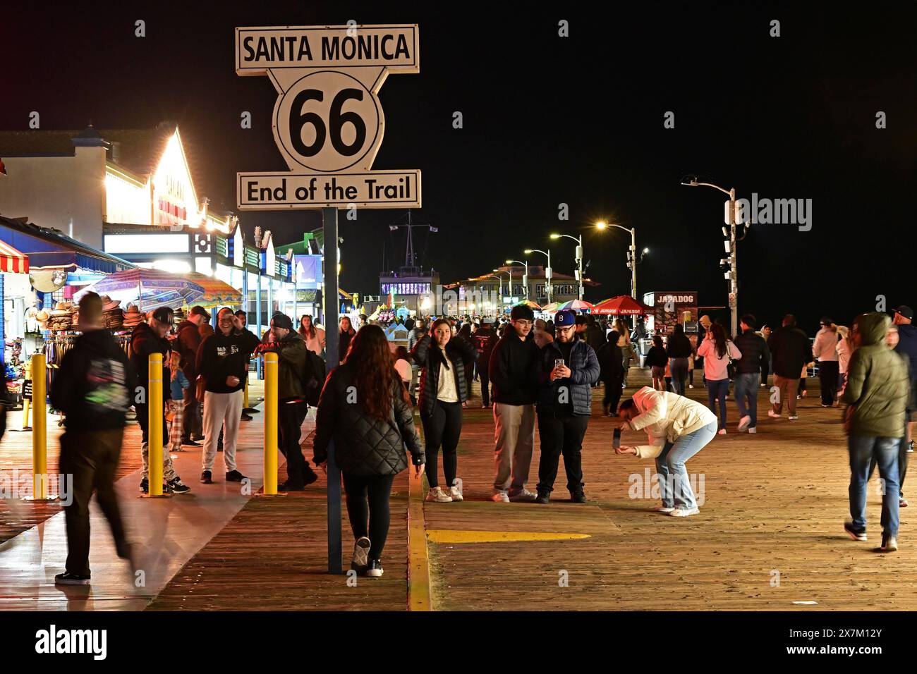 Route 66 fin du panneau Trail sur l'embarcadère de Santa Monica, Californie Banque D'Images