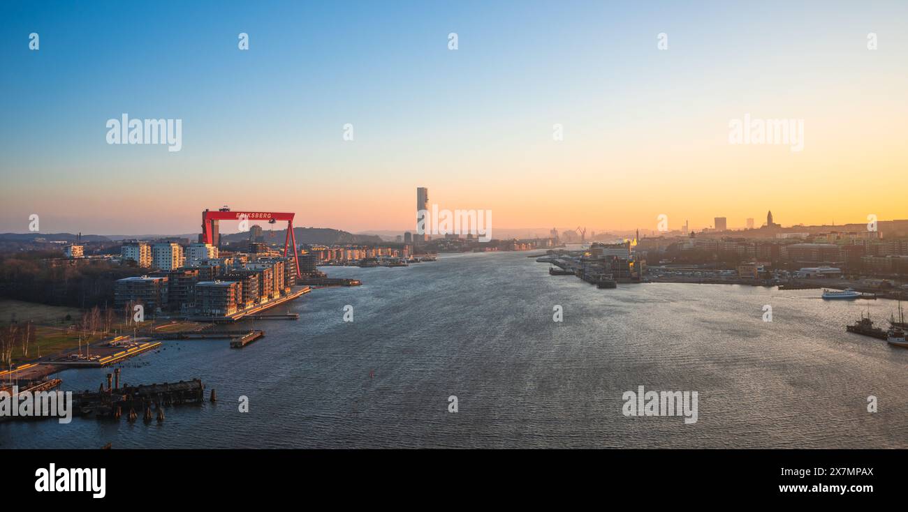 Gothenburg, Suède - 04 mars 2024 : vue matinale sur le port et les toits de Gothenburg Banque D'Images