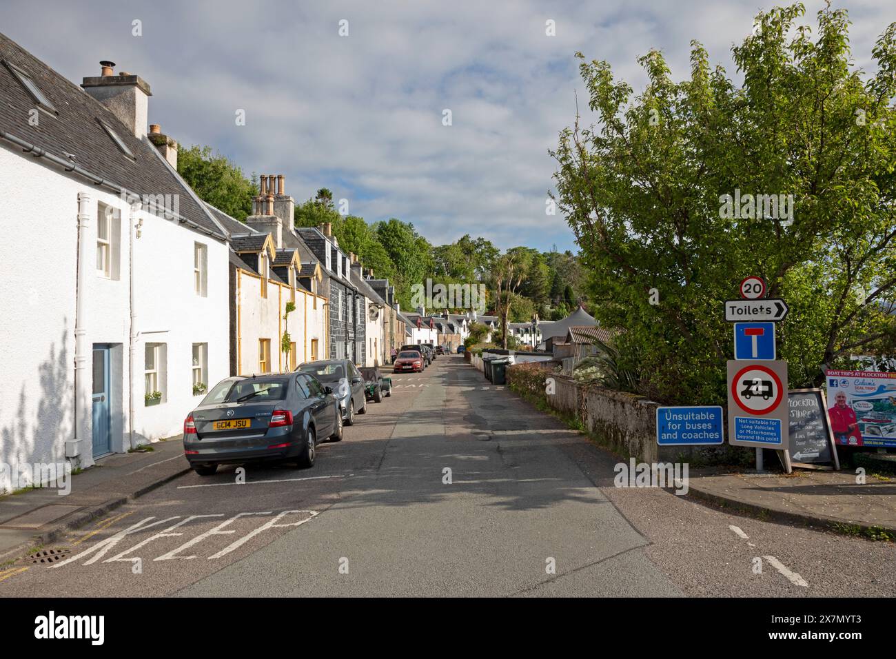 Plockton, Lochalsh, Wester Ross, Highlands écossais, Royaume-Uni. Pas de morhomes, panneau à Harbour Road, Écosse, Banque D'Images