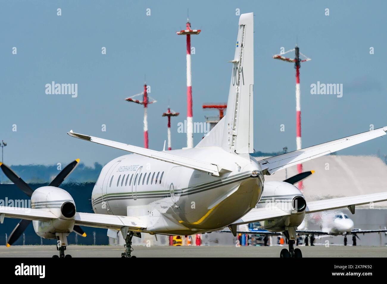 Hoersching, autriche, 21 mai 2024, forces aériennes suédoises, Svenska Flygvapnet, Saab S100D Argus, Saab 340A, 10-0001 à l'aéroport de linz *** Hoersching, Österreich, 21. mai 2024, schwedische luftwaffe, Svenska Flygvapnet, Saab S100D Argus, Saab 340A, 10 0001 AM flughafen von linz Copyright : xx Banque D'Images