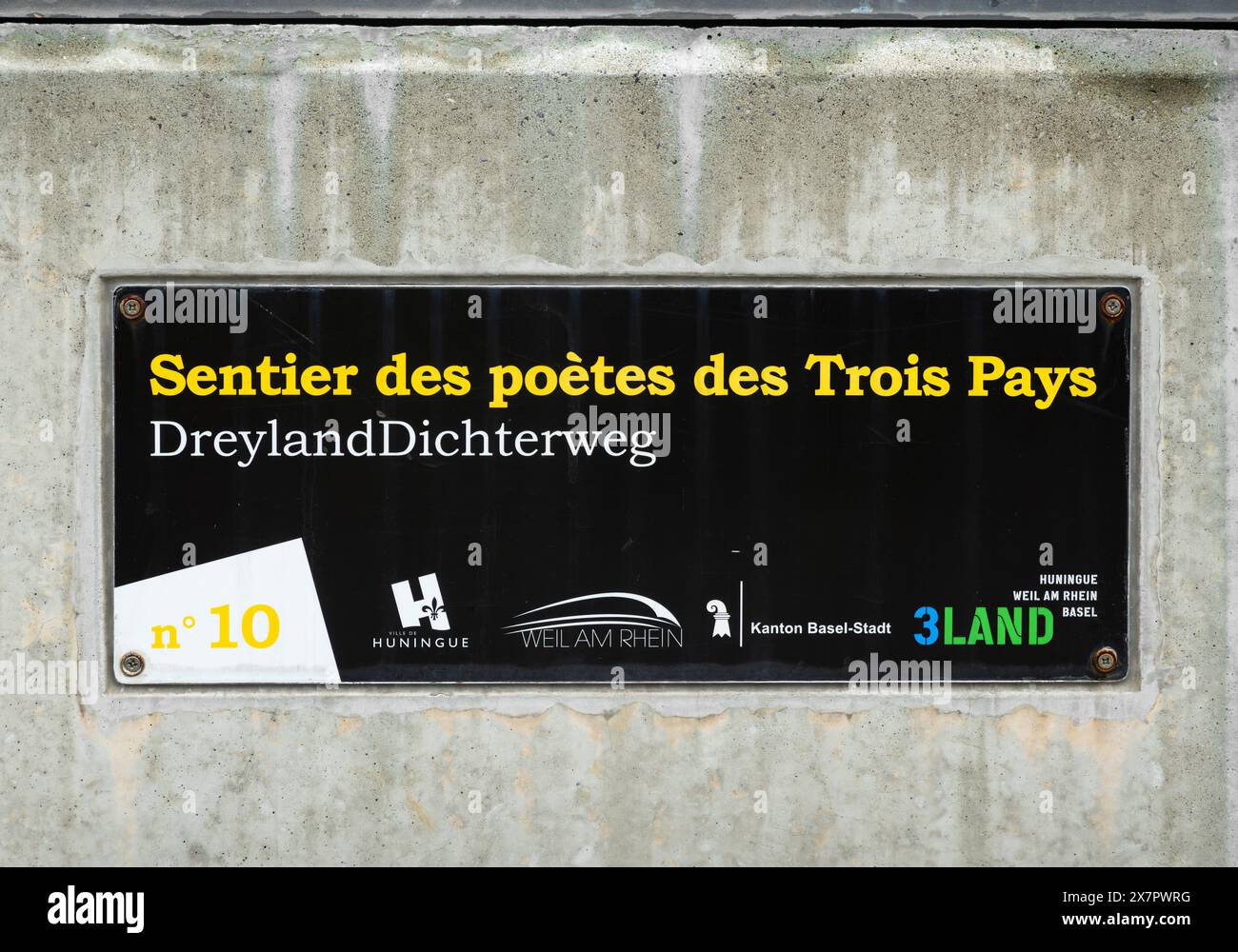 Bâle, Suisse - 18 mai 2024 : Trail of the Poets of the Three Countries est un sentier pittoresque qui serpente à travers trois pays : la France, Banque D'Images