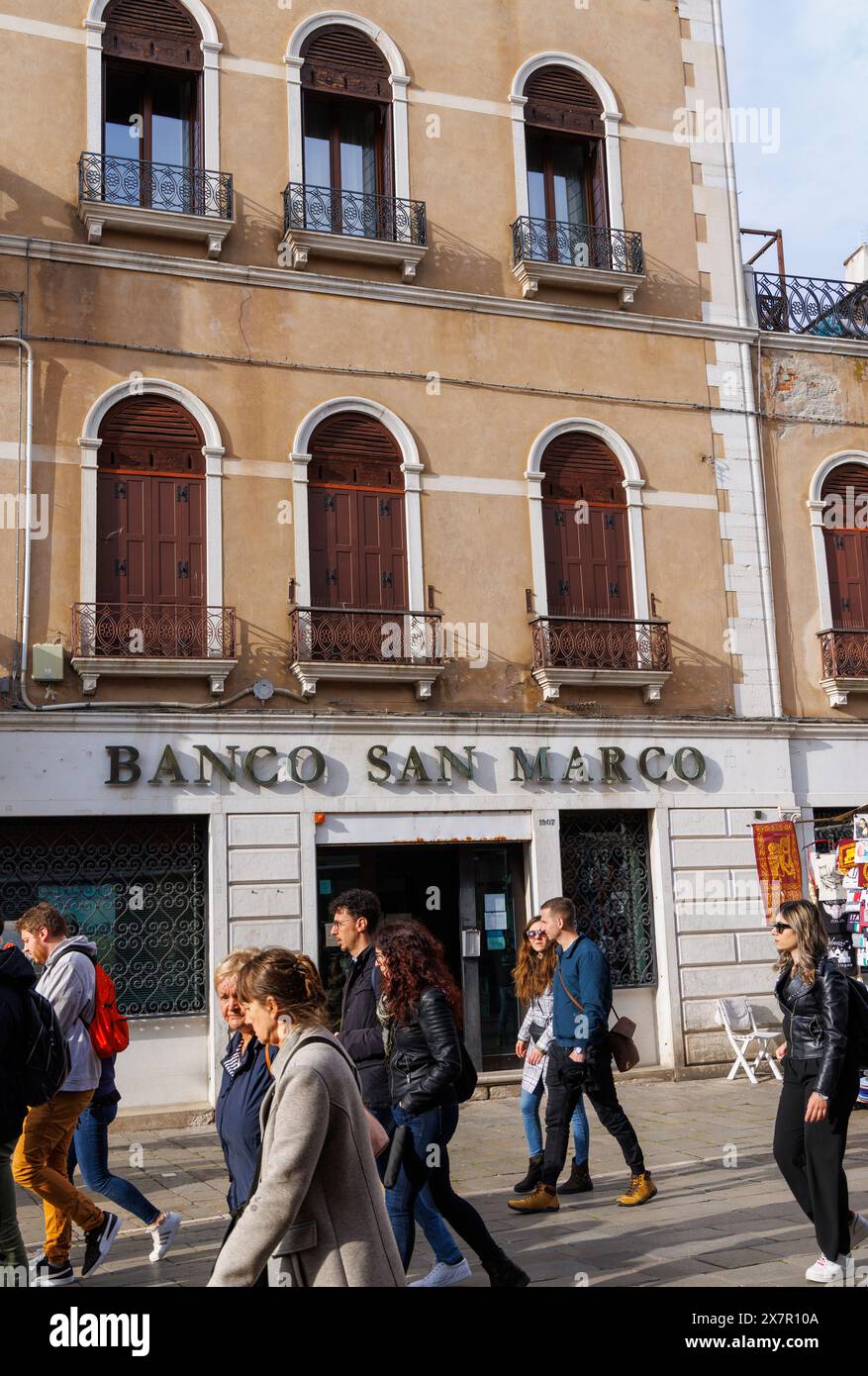 Venise, Province de Venise, région de Vénétie, Italie. Une succursale de Banco San Marco à Rio Tera S. Leonardo 1906. Venise est classée au patrimoine mondial de l'UNESCO. Banque D'Images