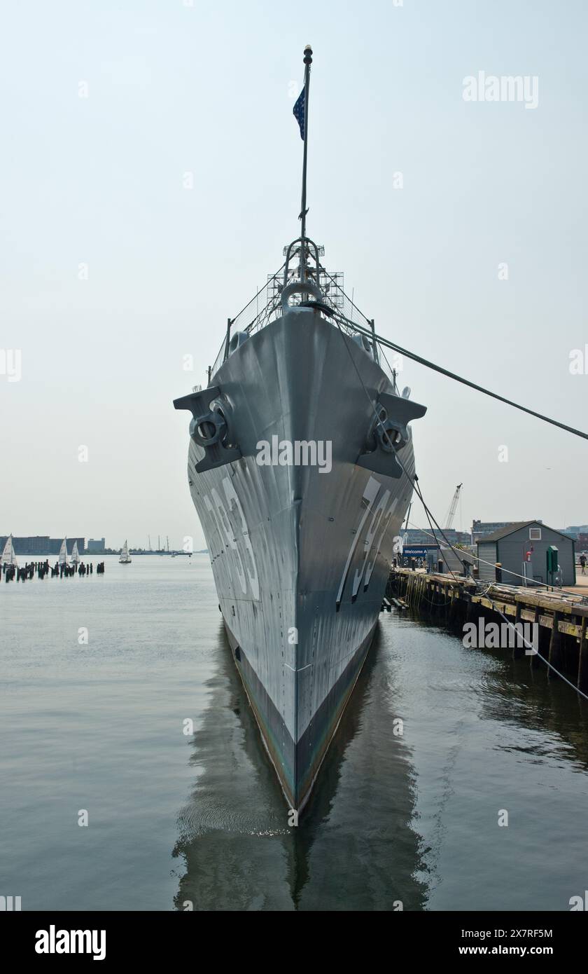 USS Cassin Young. Constitution Wharf, Charlestown, Massachusetts, États-Unis Banque D'Images