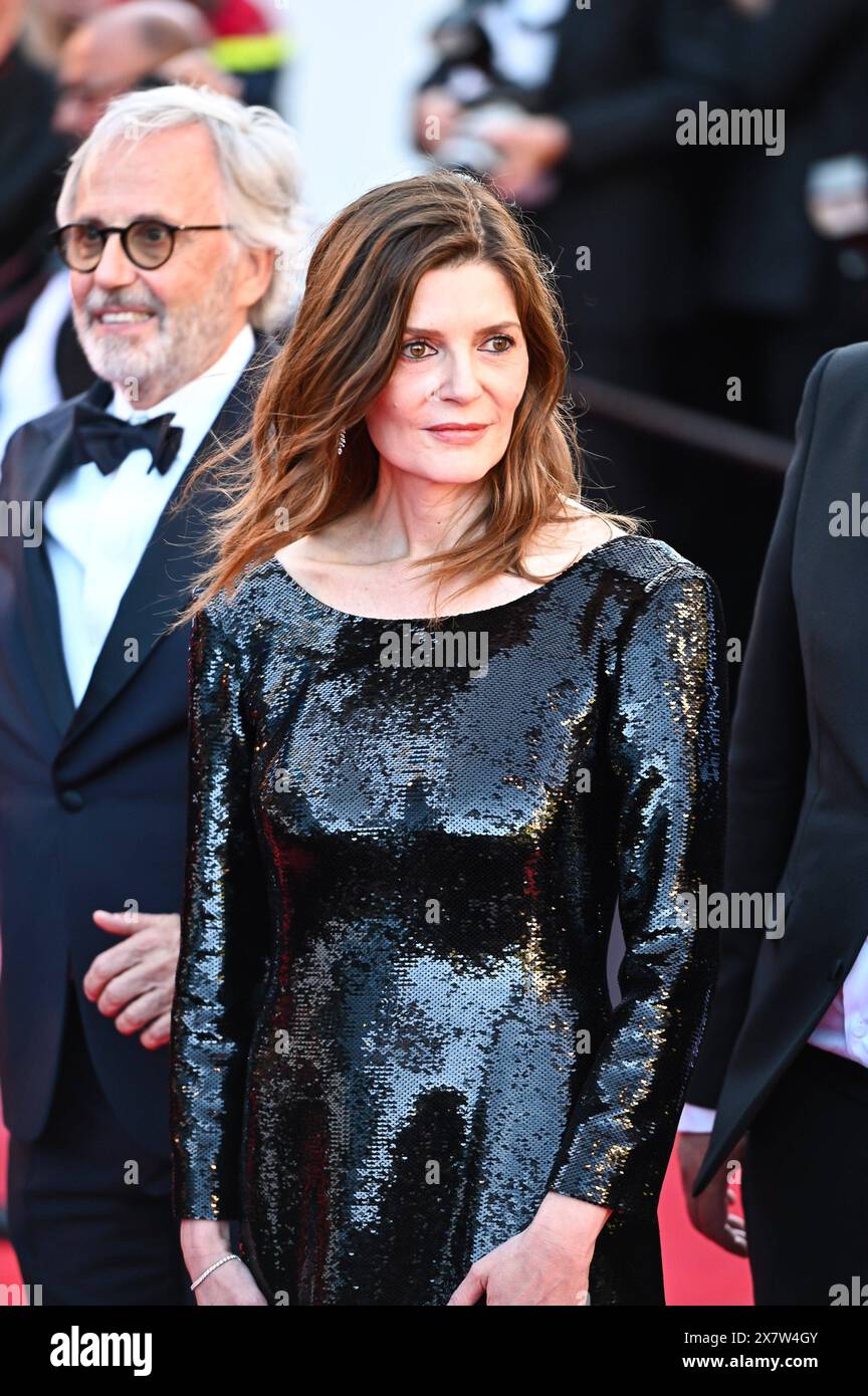 Actualités - tapis rouge Marcello Mio - le 77ème Festival annuel de Cannes Chiara Mastroianni assiste au tapis rouge Marcello Mio au 77ème Festival annuel de Cannes au Palais des Festivals le 21 mai 2024 à Cannes, France. Cannes Palais des Festival France Copyright : xStefanosxKyriazisx/xLiveMediax LPN 1365047 Banque D'Images