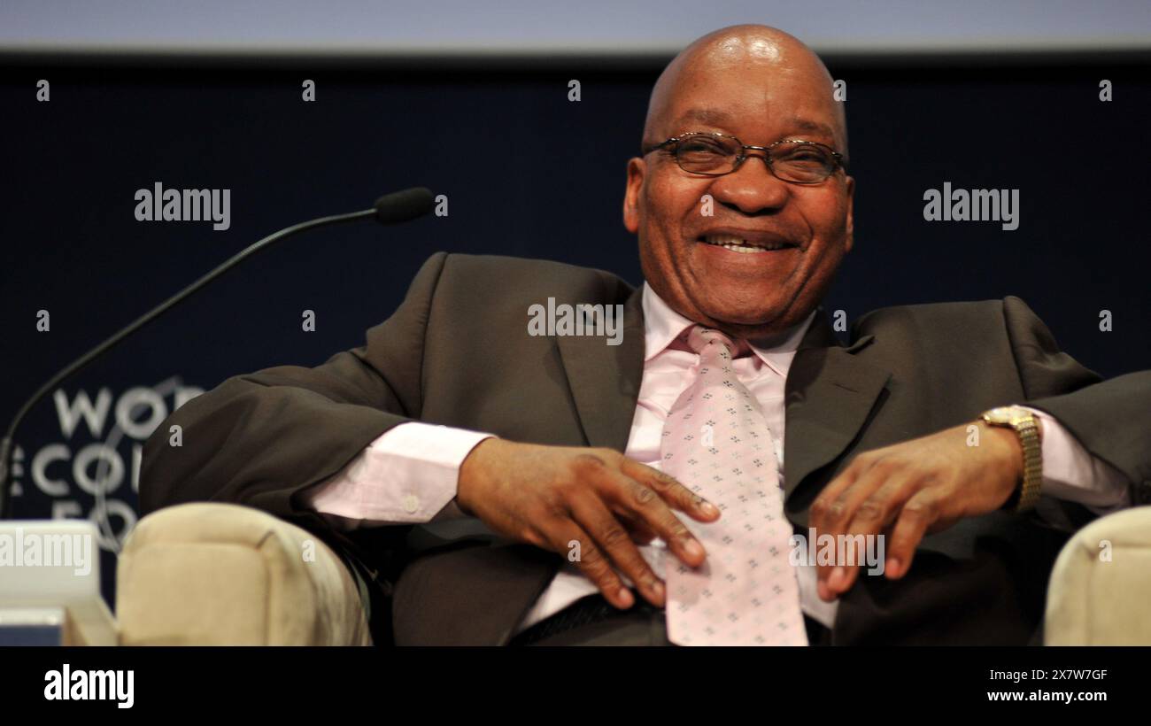 12 juin 2009, le Cap - Jacob Zuma, Président de l'Afrique du Sud, lors de la plénière de clôture : feuille de route de l'Afrique : de la crise à l'opportunité qui s'est tenue pendant le Forum économique mondial sur l'Afrique. Crédit photo : Eric Miller / african.Pictures Banque D'Images