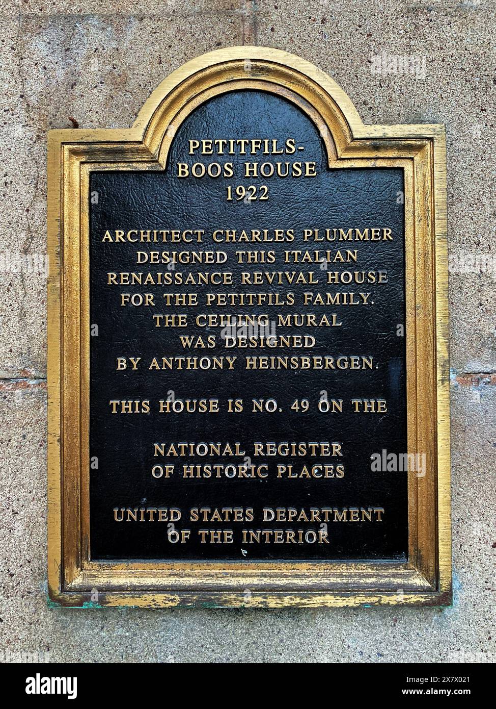 Plaque à la maison Petitfils-Boos dans la section Hancock Park de Los Angeles, Californie, sur le registre national des lieux historiques Banque D'Images